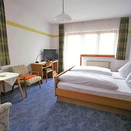 Hotel Weidenau 2*